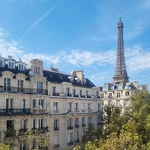 Eiffel Kensington Hotell Paris